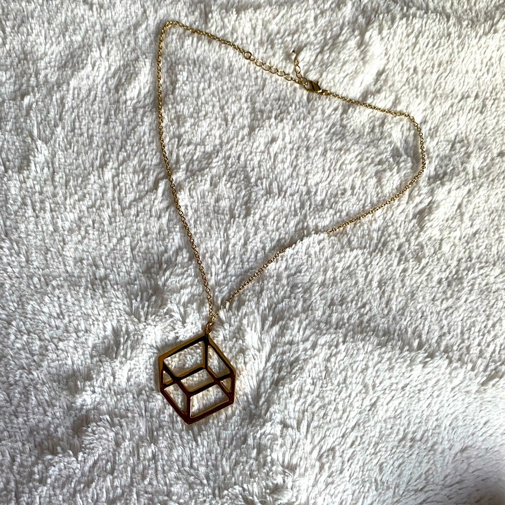 Stylish Gold Cube Necklace - in GOOD condition